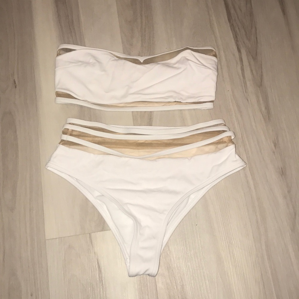 White high-waisted Bikini